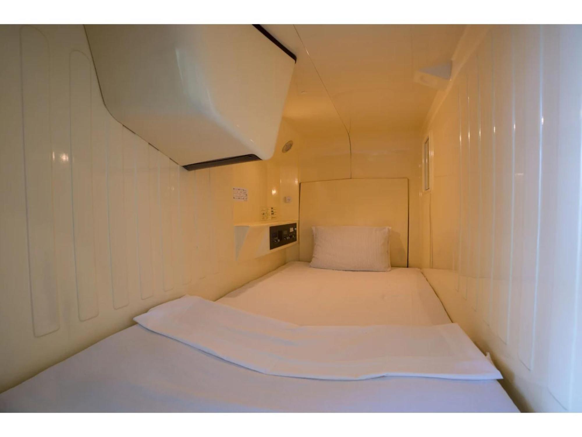Male Only Capsule Inn Hamamatsucho - Vacation Stay 68799V Präfektur Tokio Exterior foto