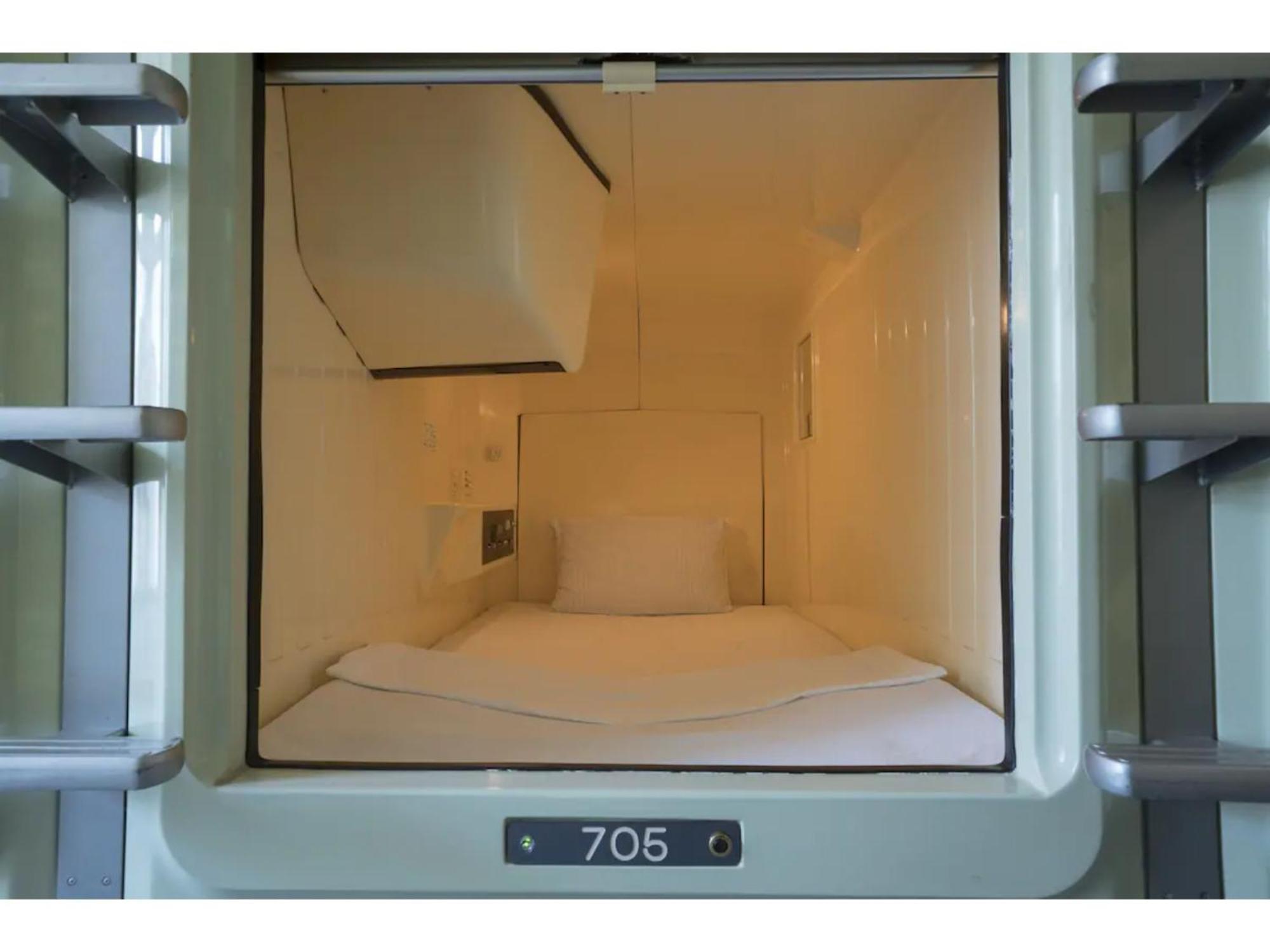Male Only Capsule Inn Hamamatsucho - Vacation Stay 68799V Präfektur Tokio Exterior foto